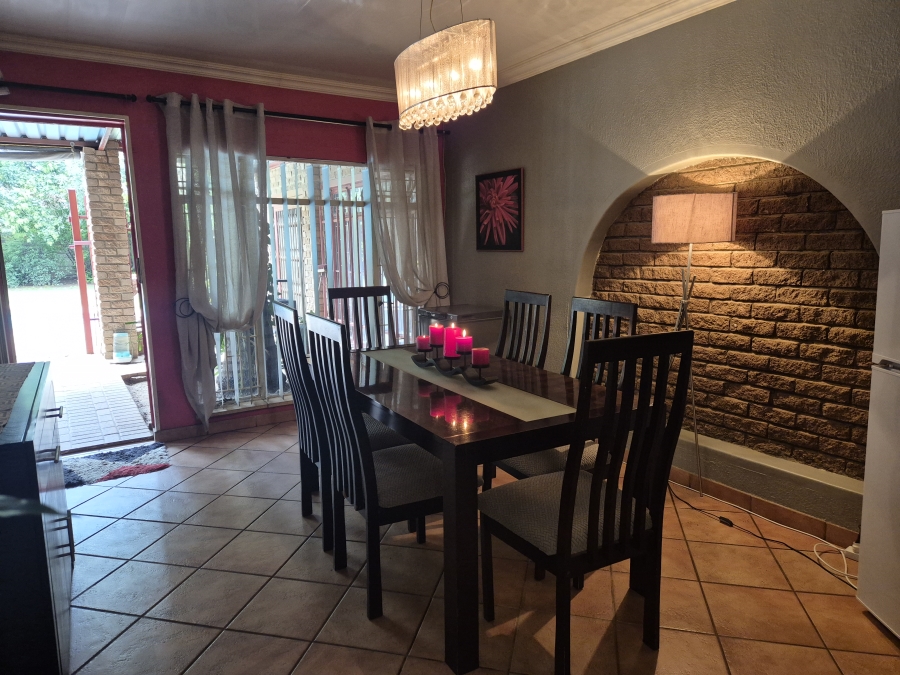 3 Bedroom Property for Sale in Flimieda North West